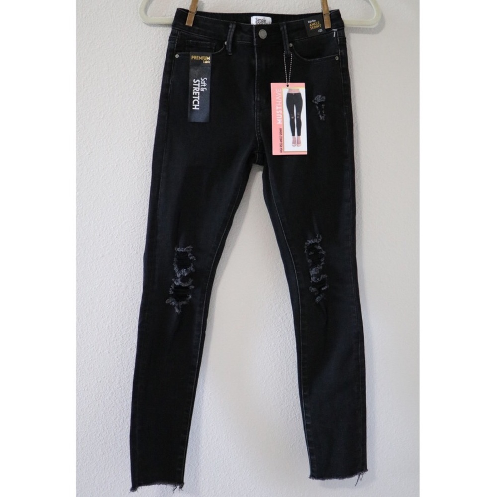 Simple society women’s Black Distressed Skinny Jeans